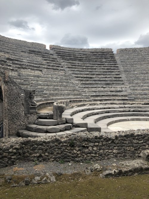 pompeii_little_theater.jpg