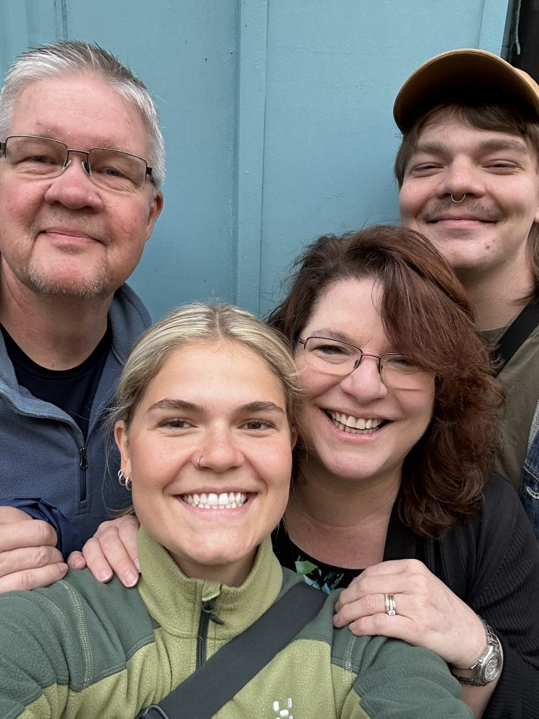 Famdamily